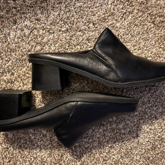 Madeline Soft Black Leather Chunk 2" Heal slip on. Size 8.5 M - Picture 3 of 7